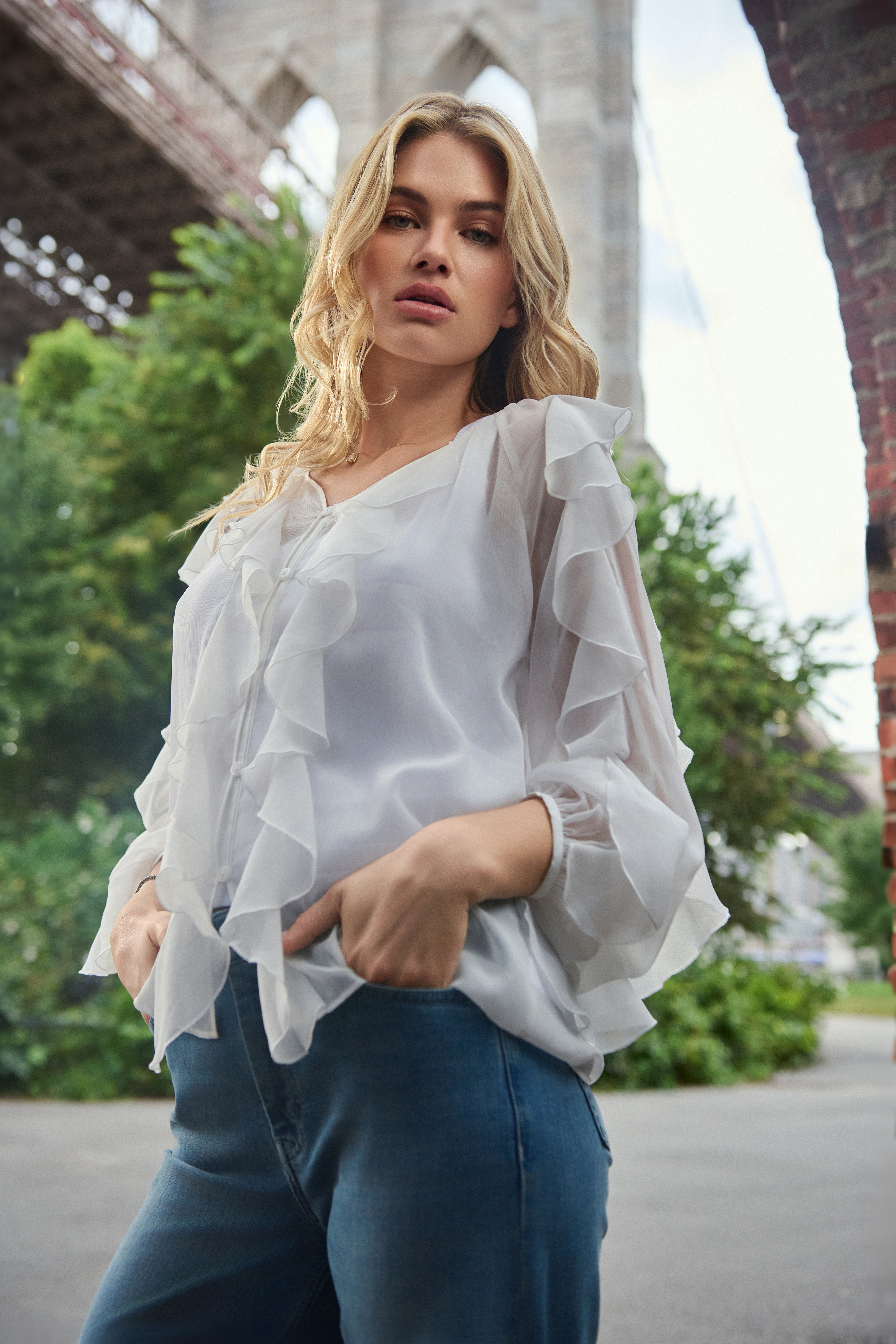 Georgette blouse with ruffles 410315-102 | monari Onlineshop