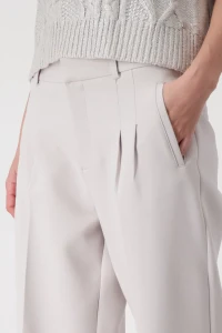 Wide-leg trousers