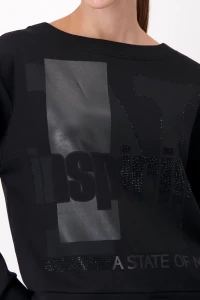 Sweatshirt with script