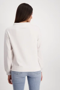 Stand-up collar sweatshirt