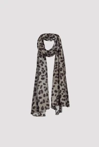 Scarf with leopard pattern