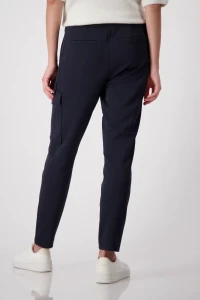 Trousers with ribbed structure