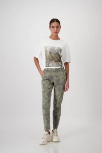 Camouflage trousers with flowers