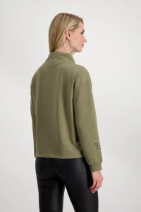 Stand-up collar sweatshirt