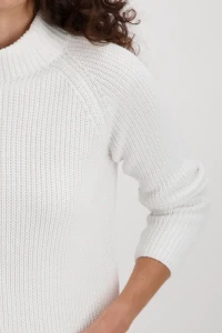 Basic stand-up collar jumper