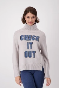 Knitted jumper with lettering