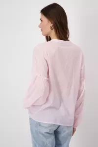 Airy blouse