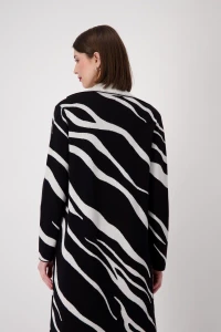 Reversible coat with tiger pattern