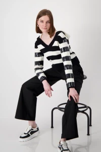 Striped knitted jumper