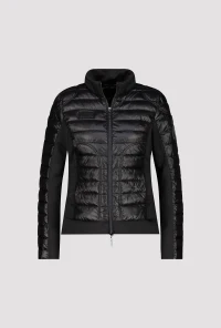 Quilted jacket with neoprene