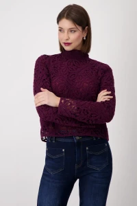 Jumper with Cornelly crochet pattern