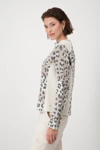 Jumper with leopard pattern