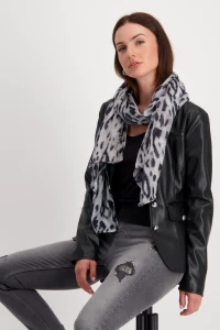 Lightweight scarf with animal print