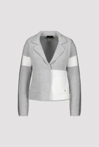 Knitted blazer with honeycomb pattern