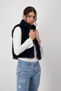 Cropped vest with pockets