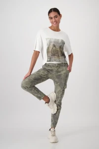 Camouflage trousers with flowers