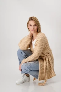 Loose knitted cardigan