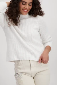 Basic stand-up collar jumper