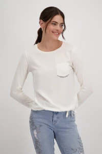 Blouse shirt with decorative pocket