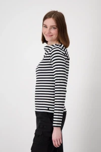 Shirt with striped pattern