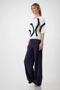 Wide-leg trousers