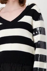 Striped knitted jumper