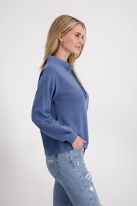 Stand-up collar sweatshirt