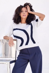 Knitted jumper with intarsia pattern