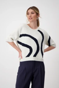 Knitted jumper with intarsia pattern