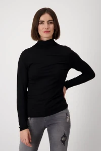 Shirt with stand-up collar